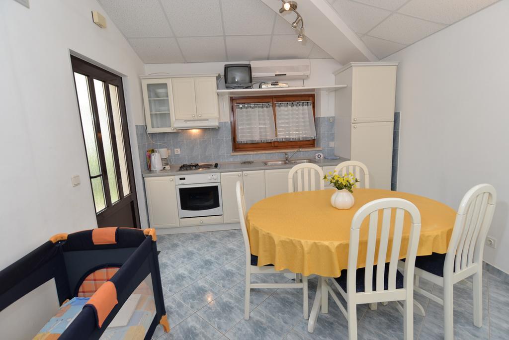 Apartments Creska 629 ラバック エクステリア 写真