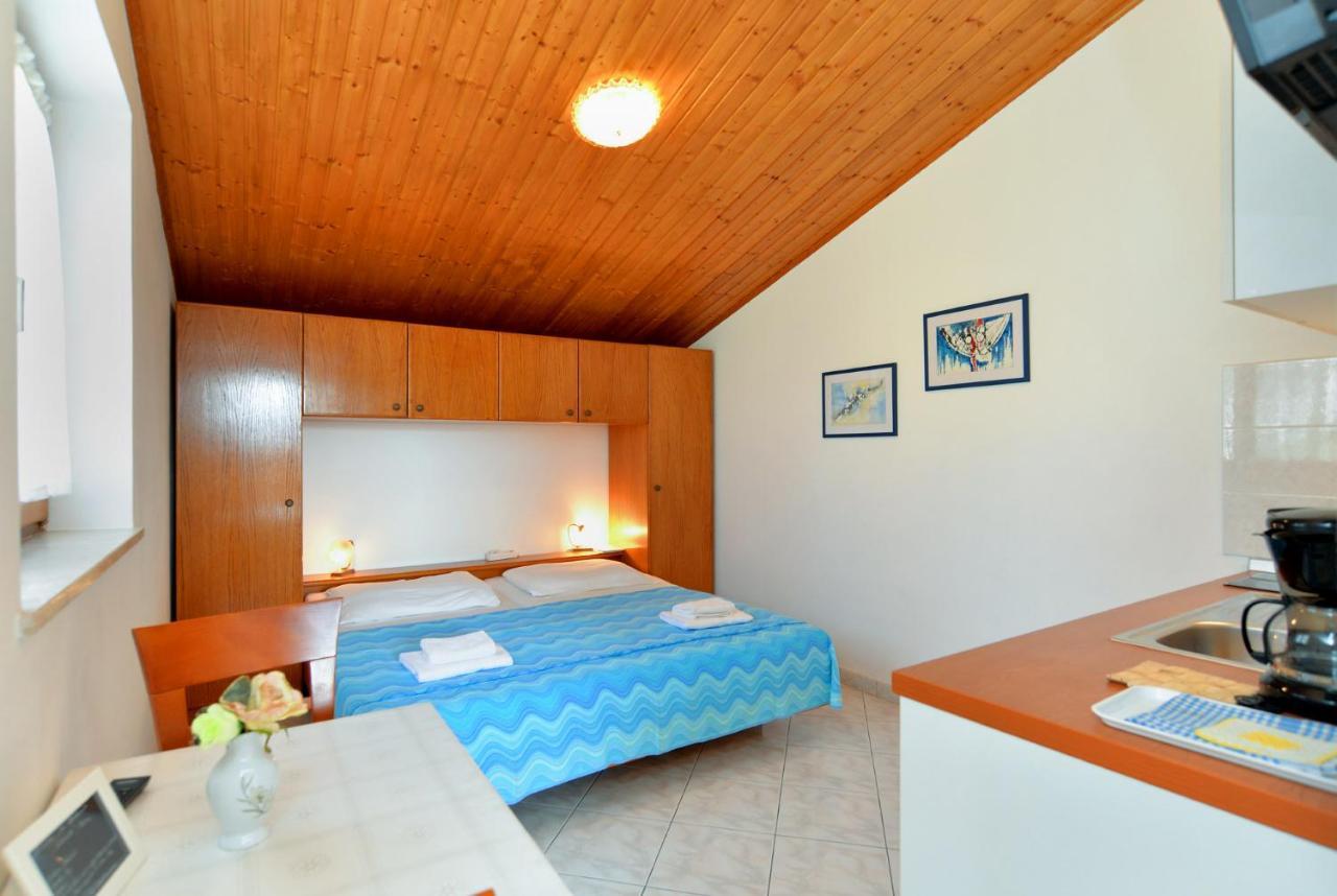Apartments Creska 629 ラバック エクステリア 写真